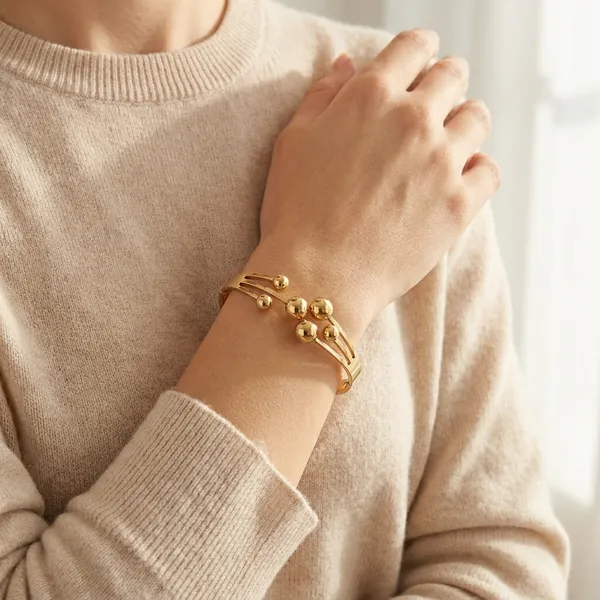 Gold_Plated_Adjustable_Bracelet_For_Women