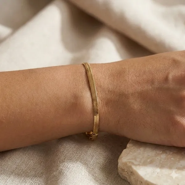 Gold_Tone_Sleek_Chain_Bracelet_for_Women