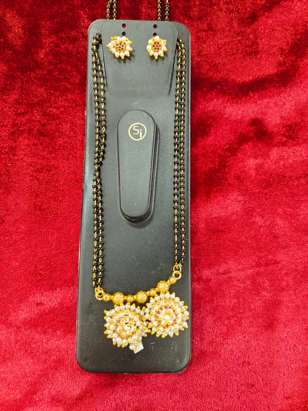 White_Floral_Mangalsutra_Necklace_Set_with_Matching_Earrings