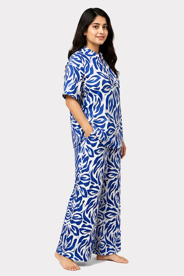 Women_Blue_&_White_Abstract_Floral_Printed_Rayon_Co-Ord_Set