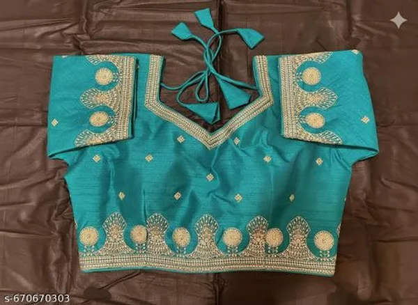 Embroidered_Blouse_Design_From_Traditional_Different_Embrodety_Blouse