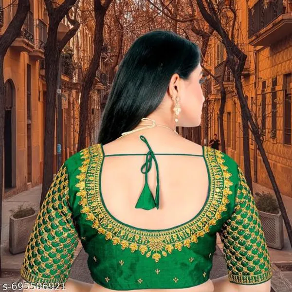 Latest_And_Graceful_Phantom_Woman_Embroidery_Blouse_Unique_Design_Blouse_Top_Quality_Blouse_Design