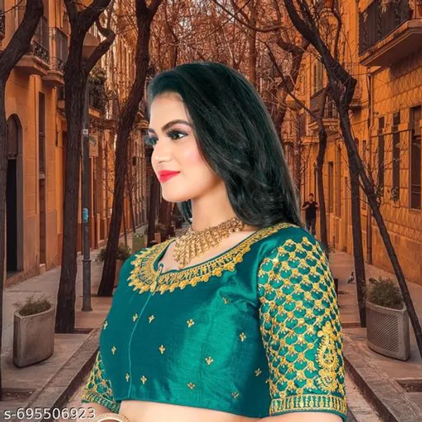 Latest_And_Graceful_Phantom_Woman_Embroidery_Blouse_Unique_Design_Blouse_Top_Quality_Blouse_Design