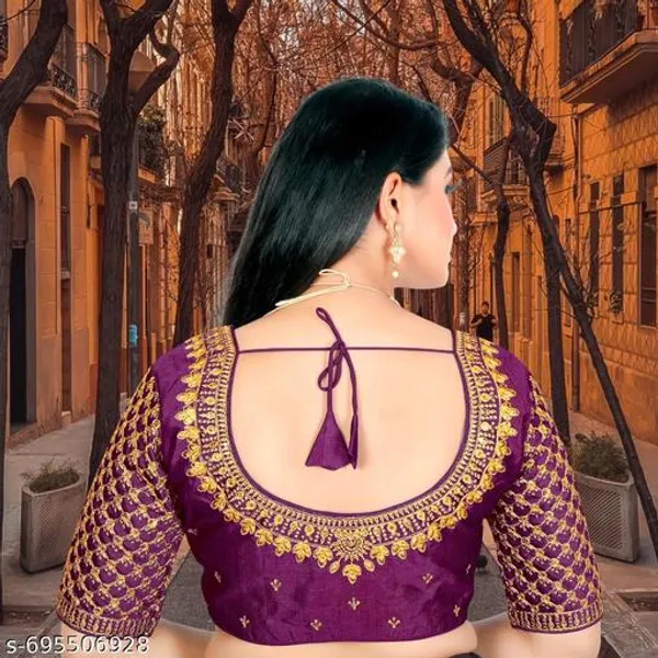 Latest_And_Graceful_Phantom_Woman_Embroidery_Blouse_Unique_Design_Blouse_Top_Quality_Blouse_Design