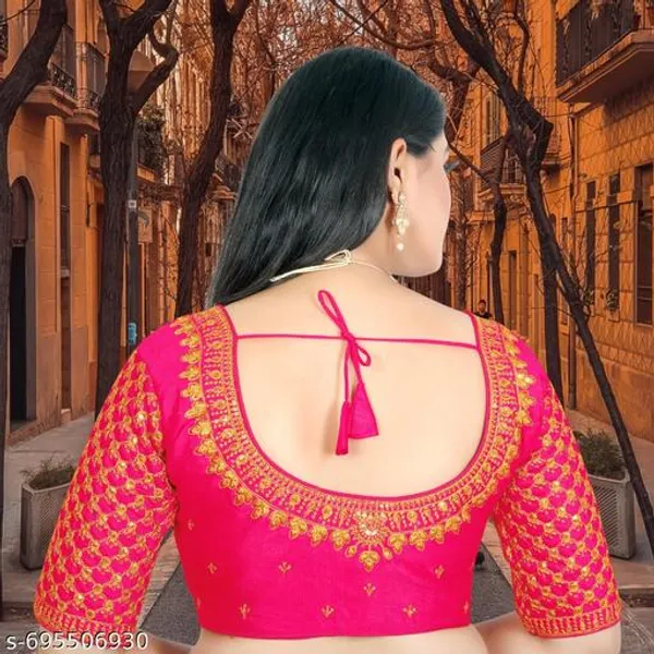 Latest_And_Graceful_Phantom_Woman_Embroidery_Blouse_Unique_Design_Blouse_Top_Quality_Blouse_Design