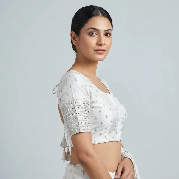 White_Silk_Short_Sleeve_Embroidery_Round_Neck_Blouse_For_Women