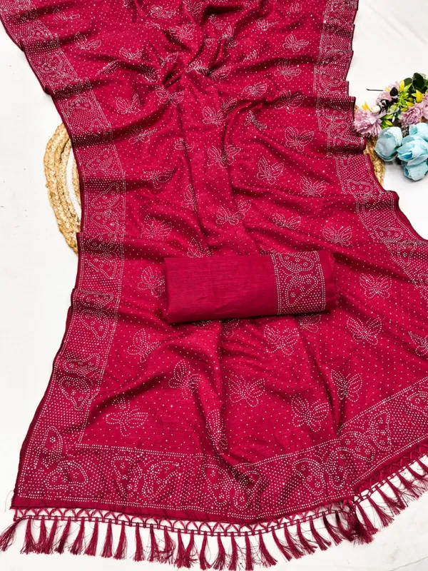 Red_Chiffon_Embellished_Saree_For_Women