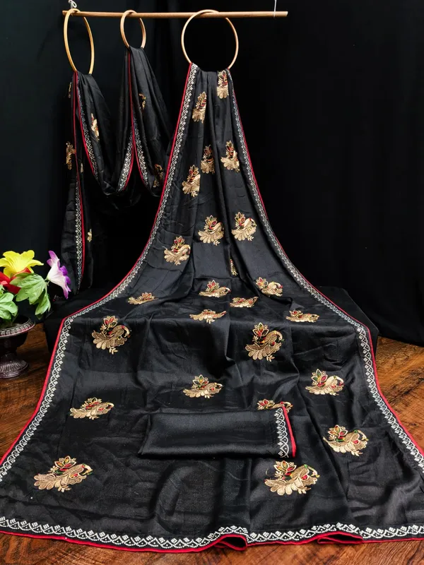 Black_Georgette_Embroidered_Golden_Floral_Motif_Saree_For_Women