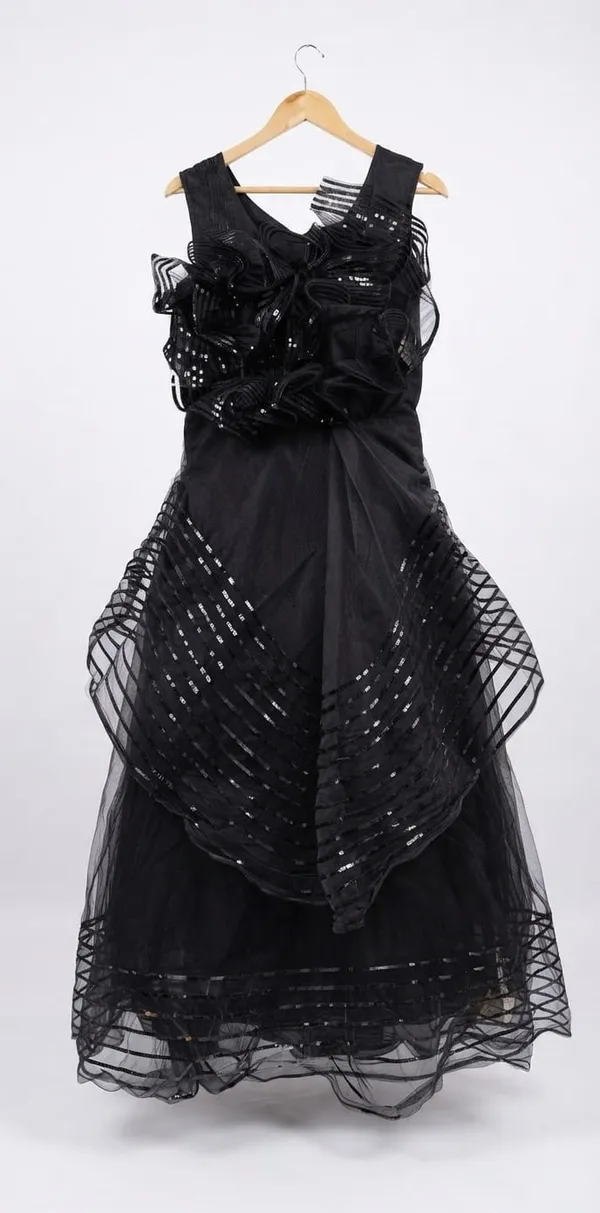 Black_Rose_Tulle_Heavy_Gown