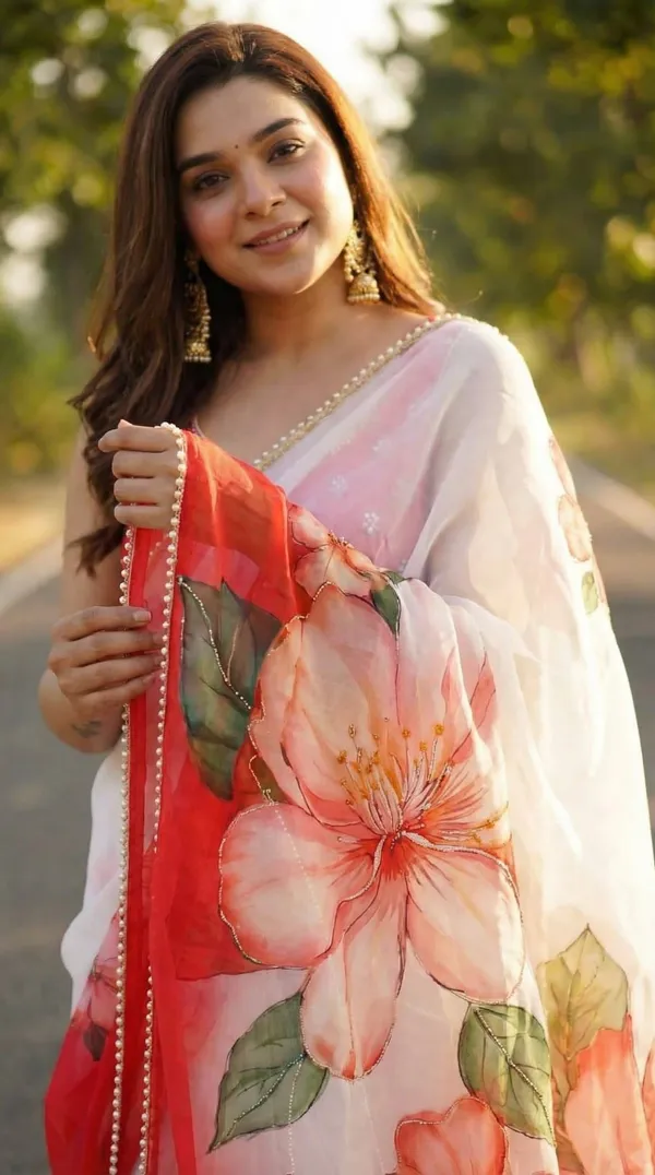 White_And_Coral_Red_Ombre_Georgette_Floral_Print_Hand_Work_Saree_With_Heavy_Border_&_Blouse_Piece