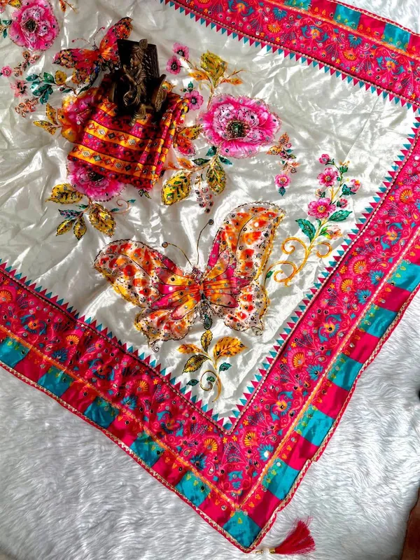 Ivory_Butterfly_Garden_Chinon_Silk_Saree_with_Mirror_work_&_Blouse_Piece