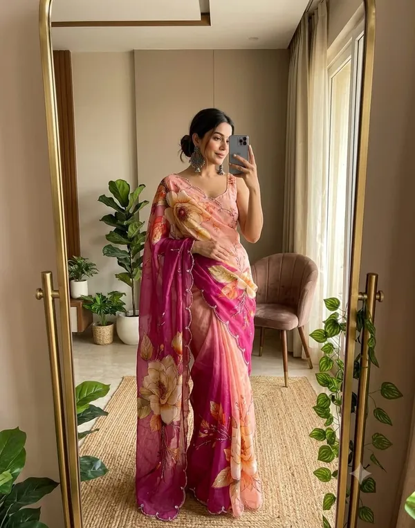 Magenta_Bloom_Chinon_Silk_Khatli_Saree_with_Hand_work_&_Blouse_Piece