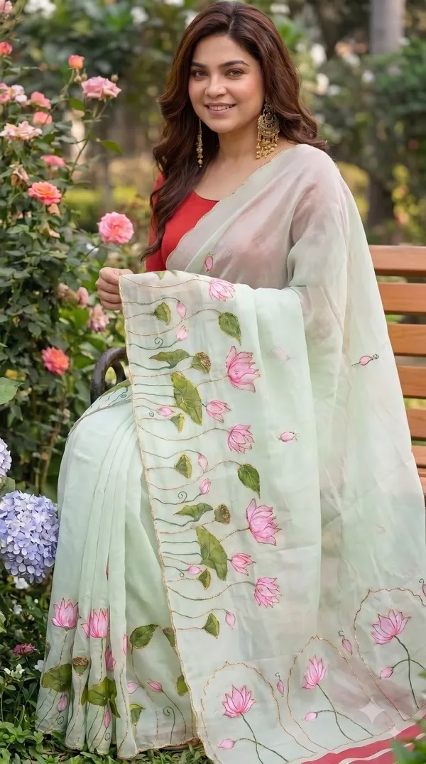 Pista_Kamal_Digital_Print_Khatli_Handwork_Saree_With_Heavy_Border_&_Blouse_Piece