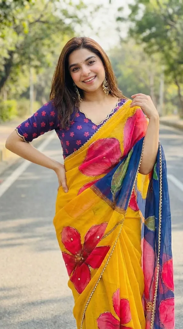 Mustard_Yellow_And_Navy_Blue_Floral_Print_Hand_Work_Saree_With_Heavy_Border_&_Blouse_Piece