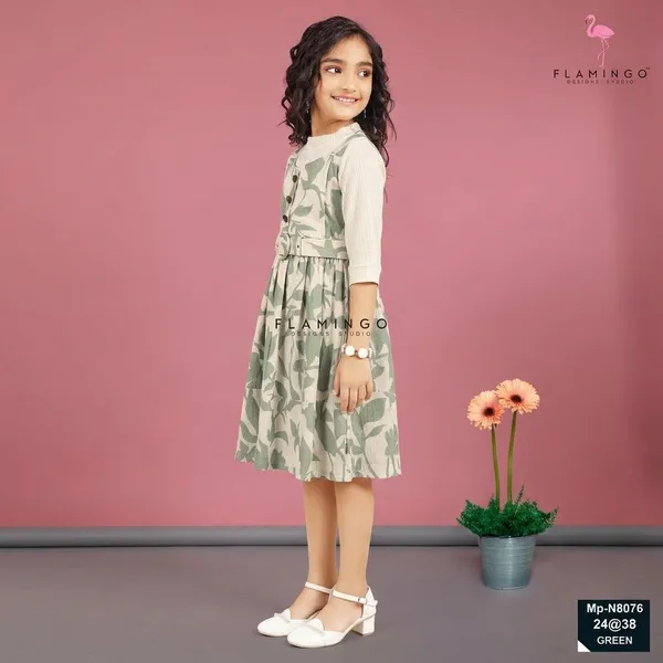 Green_Leaf_Print_Sleeveless_Belted_Dress_For_Girls