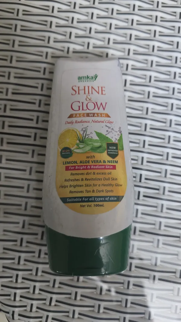 Shine_And_Glow_Lemon_Aloe_Vera_&_Neem_Face_Wash