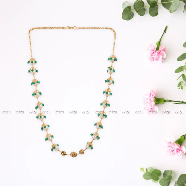 Gold_Plated_Green_Stone_Pearl_Cluster_Necklace_For_Women