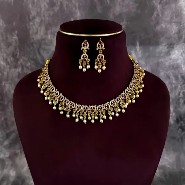 Gold_Plated_Kundan_Pearl_Drop_Necklace_Set_With_Earrings