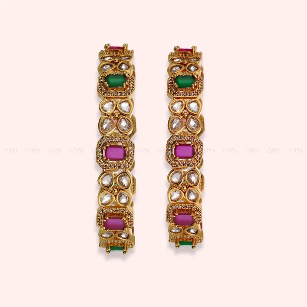 Gold_Tone_Antique_Finish_Kundan_Bangle_Set