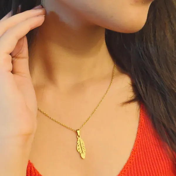 Yellow_Gold_Plated_Stainless_Steel_Feather_Pendant_Necklace_Set