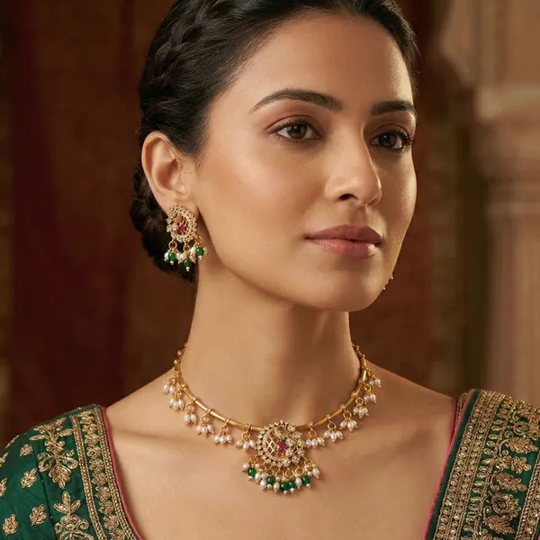 Antique_Gold_Plated_Brass_Cubic_Zirconia_Necklace_Set_With_Earrings