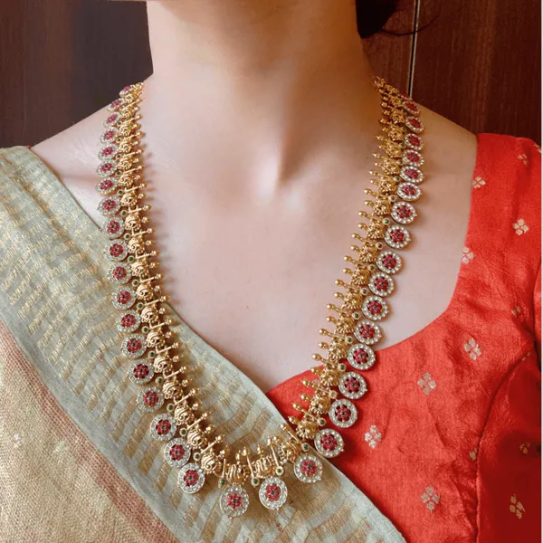 Gold_Plated_Temple_Jewellery_Necklace_Set_With_Earrings_For_Women