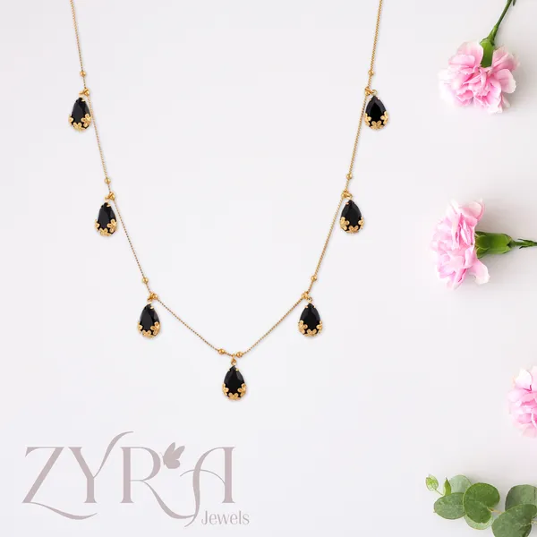 Gold_Tone_Black_Stone_Teardrop_Charm_Necklace_For_Women