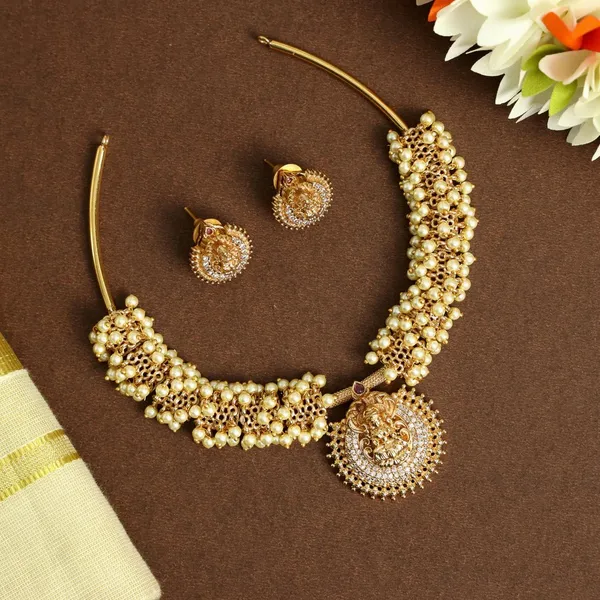Gold_Plated_Pearl_Cluster_Necklace_Set_With_Matching_Earrings