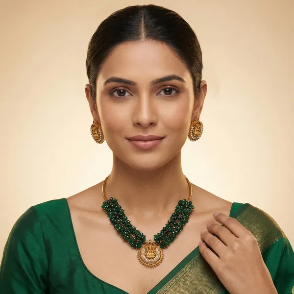 Gold_Plated_Green_Crystal_Bead_Necklace_Set_With_Temple_Pendant