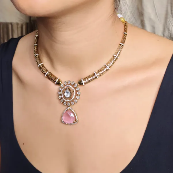 Antique_Gold_Moissanite_Pink_Stone_Necklace_Set_For_Women