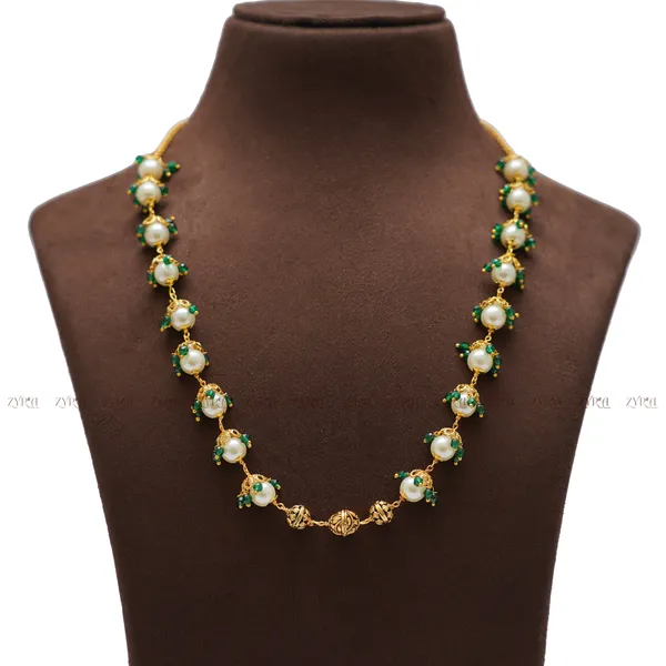 Gold_Plated_Green_Stone_Pearl_Cluster_Necklace_For_Women