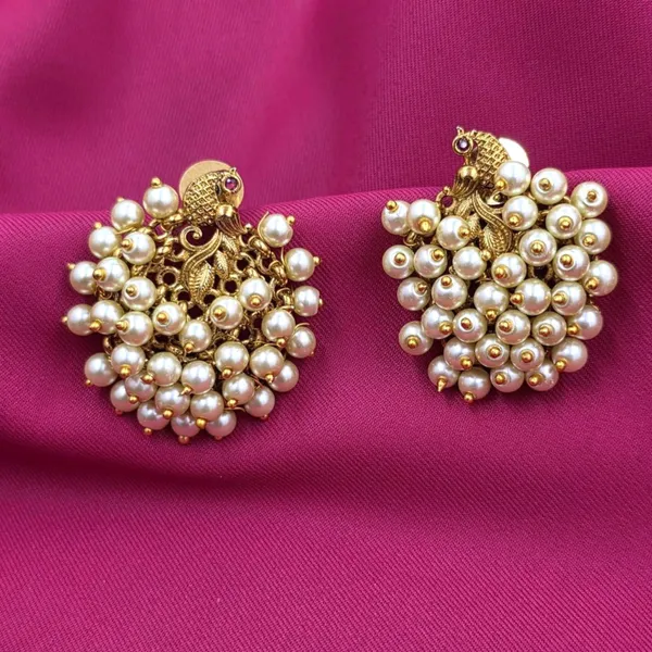 Antique_Gold_Plated_Artificial_Pearl_Cluster_Stud_Earrings