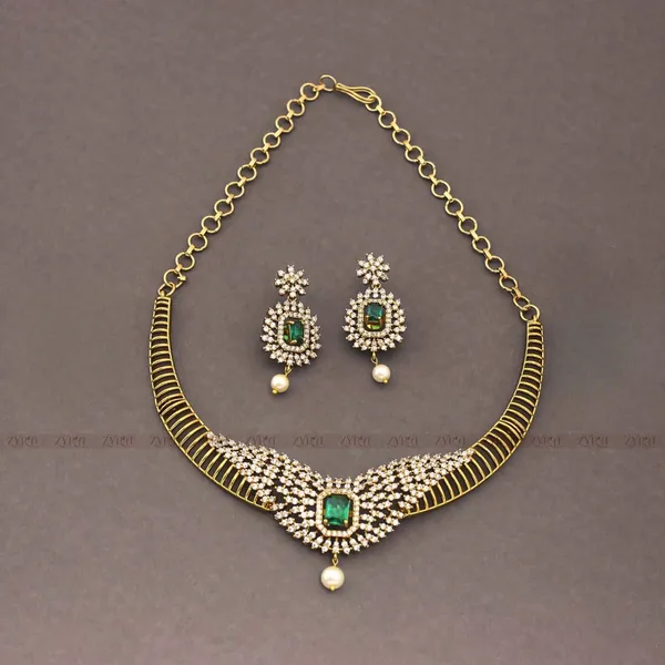Gold_Plated_Green_Stone_Studded_Necklace_Set_For_Women