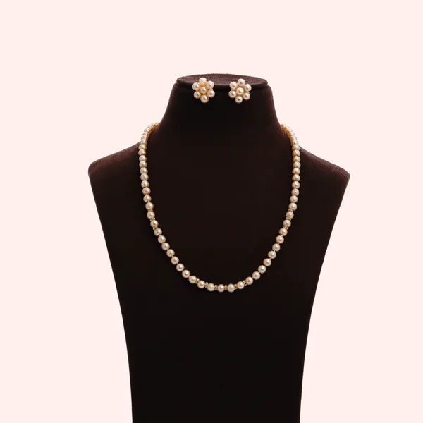 Golden_Pearl_Necklace_Set_With_Floral_Earrings_Set