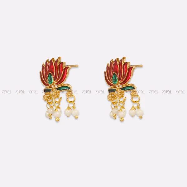 Gold_Plated_Copper_Floral_Pearl_Necklace_Set_With_Push_Back_Earrings