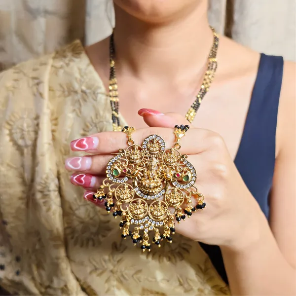 Gold_Plated_Black_Beaded_Temple_Jewellery_Necklace_Set_For_Women