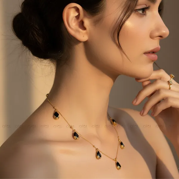 Gold_Tone_Black_Stone_Teardrop_Charm_Necklace_For_Women