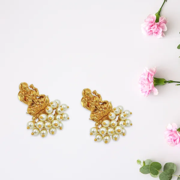 Antique_Gold_Plated_Goddess_Lakshmi_Pearl_Drop_Earrings