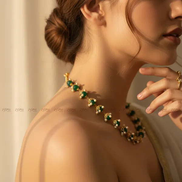 Gold_Green_Stone_Embellished_Chain_Necklace_For_Women