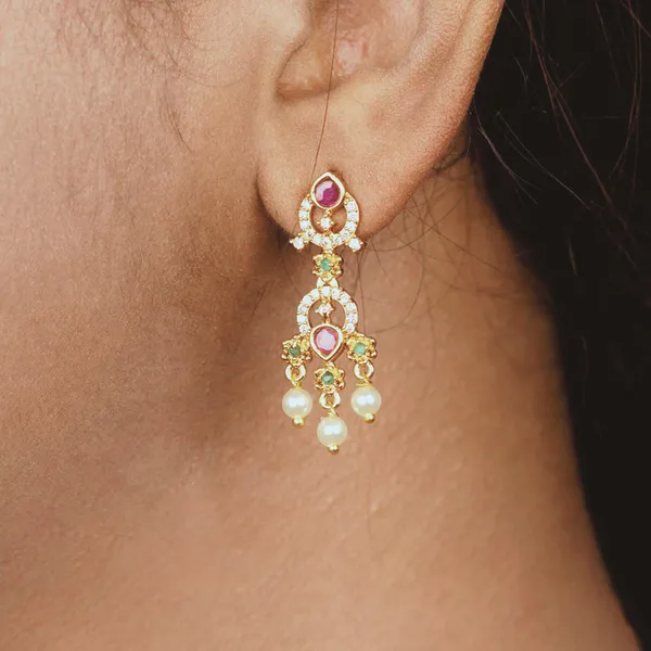 Gold_Plated_Kundan_Pearl_Drop_Necklace_Set_With_Earrings