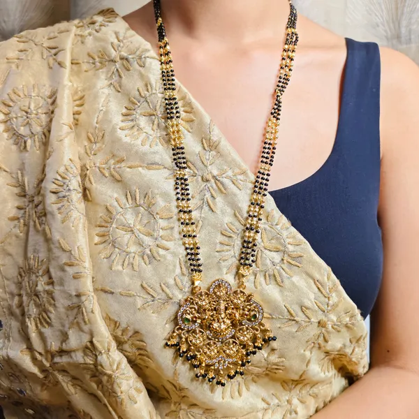 Gold_Plated_Black_Beaded_Temple_Jewellery_Necklace_Set_For_Women