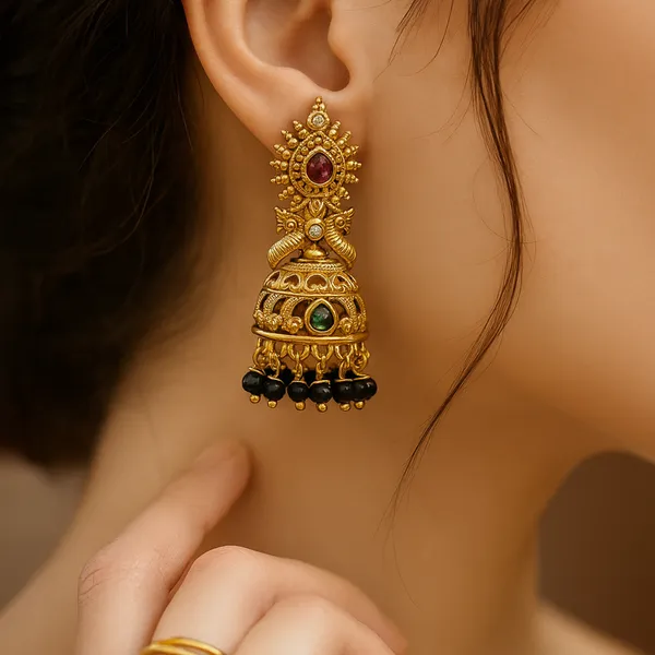 Gold_Plated_Black_Beaded_Temple_Jewellery_Necklace_Set_For_Women