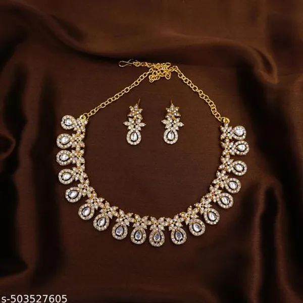 White_And_Golden_Alloy_Premium_Necklace_Set_For_Women