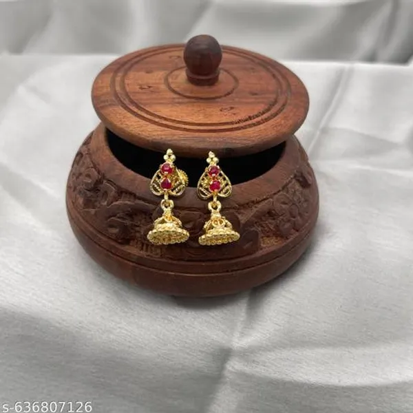 Golden_Alloy_Premium_Earrings_For_Women