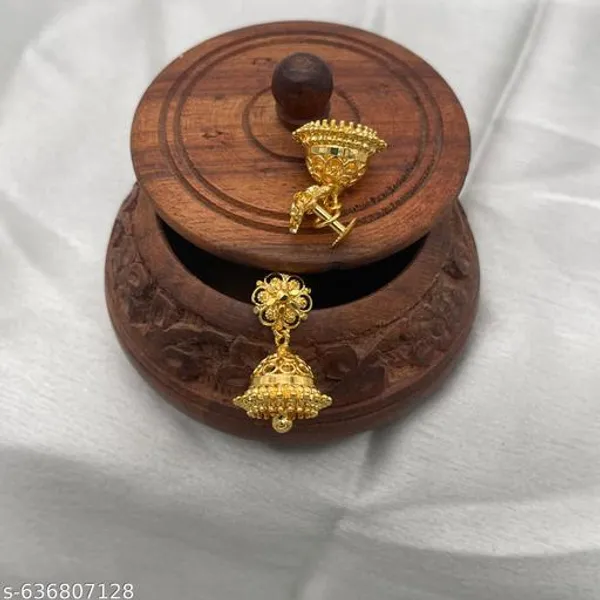 Golden_Alloy_Premium_Earrings_For_Women