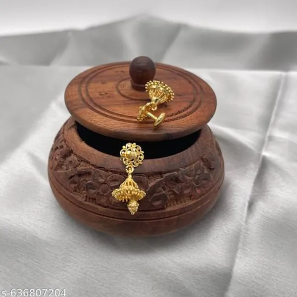 Golden_Alloy_Premium_Earrings_For_Women