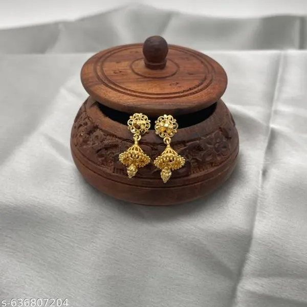 Golden_Alloy_Premium_Earrings_For_Women