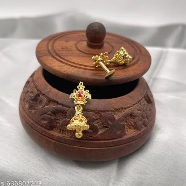 Golden_Alloy_Premium_Earrings_For_Women
