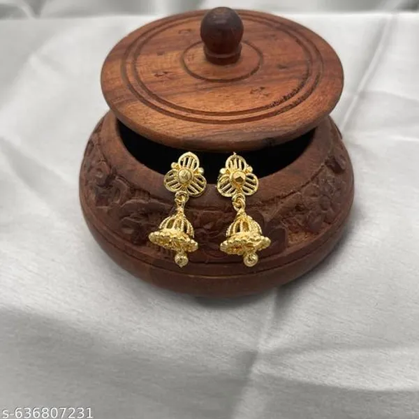 Golden_Alloy_Premium_Earrings_For_Women