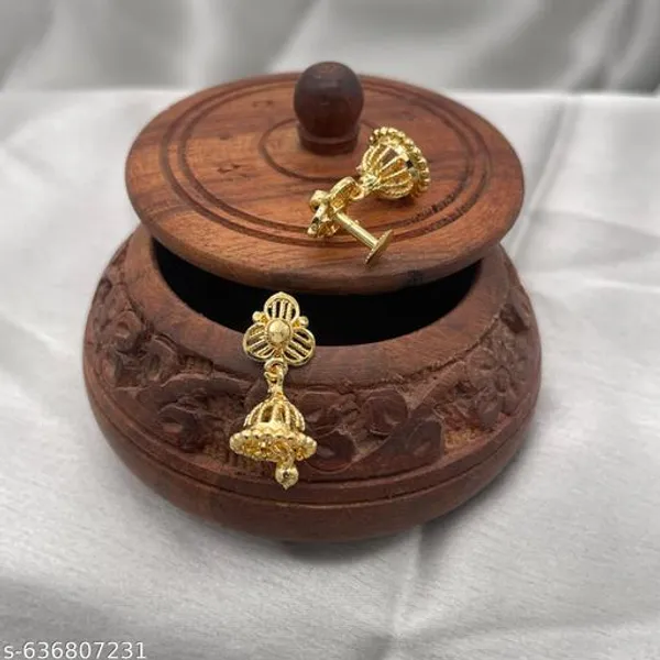 Golden_Alloy_Premium_Earrings_For_Women